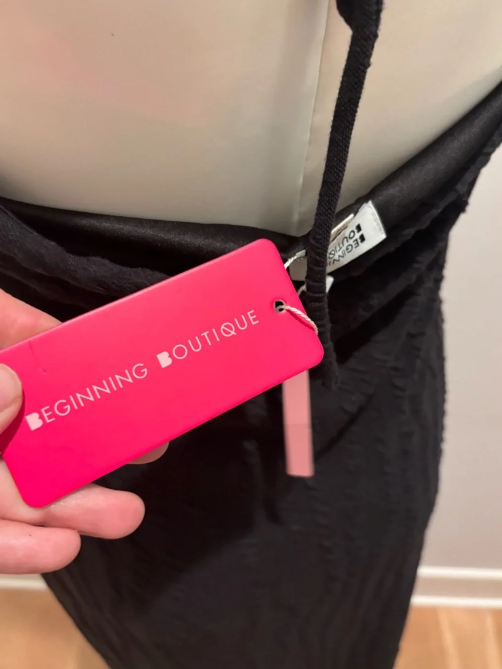 NWT Beginning Boutique
Mandy Black Maxi Dress. size 14 - Picture 6 of 6